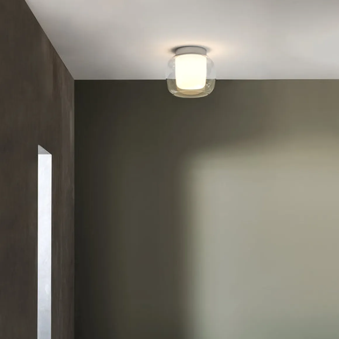 Aquina 240 taklampe IP44 E27