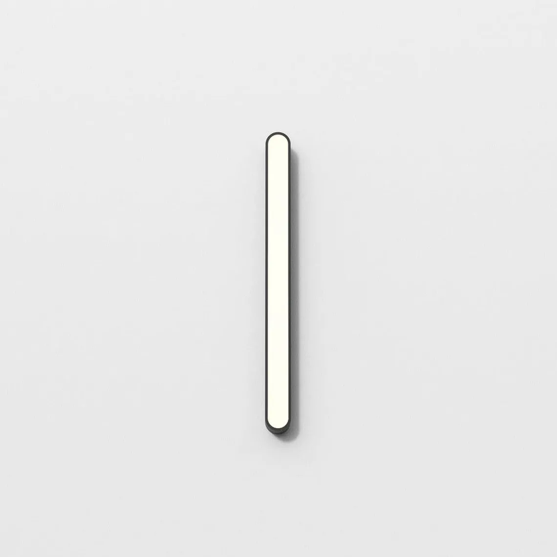 Atticus 600 vegglampe for baderom IP44 13,4W 3000 Kelvin - Dimbar