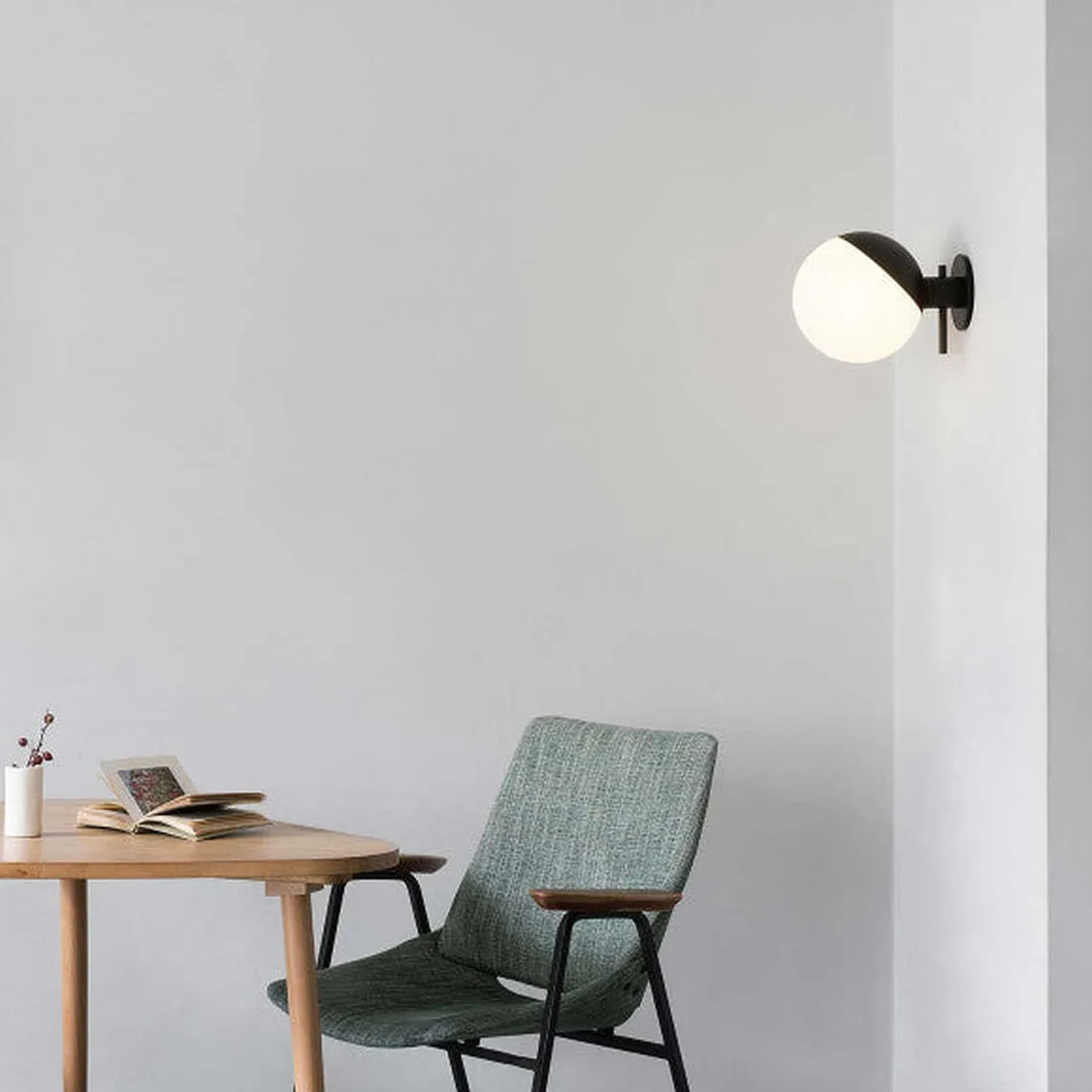 Baluna tak/vegglampe - Svart/Opal