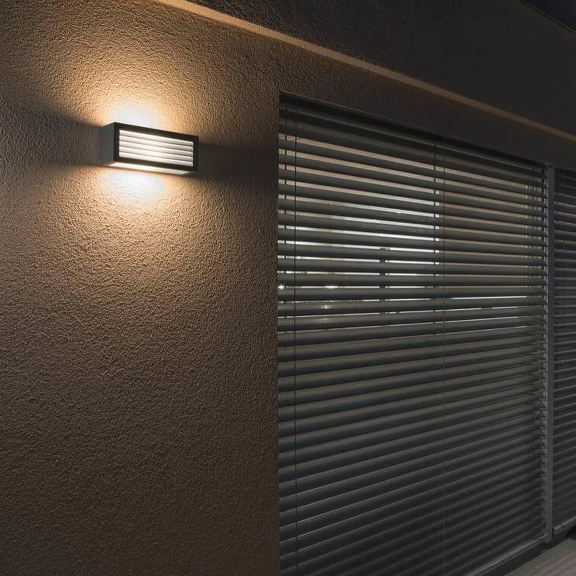 Box vegglampe utendørs 19W 3000 Kelvin IP54