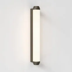 Burlington 600 vegglampe for baderom 14,3W 2700 Kelvin IP44
