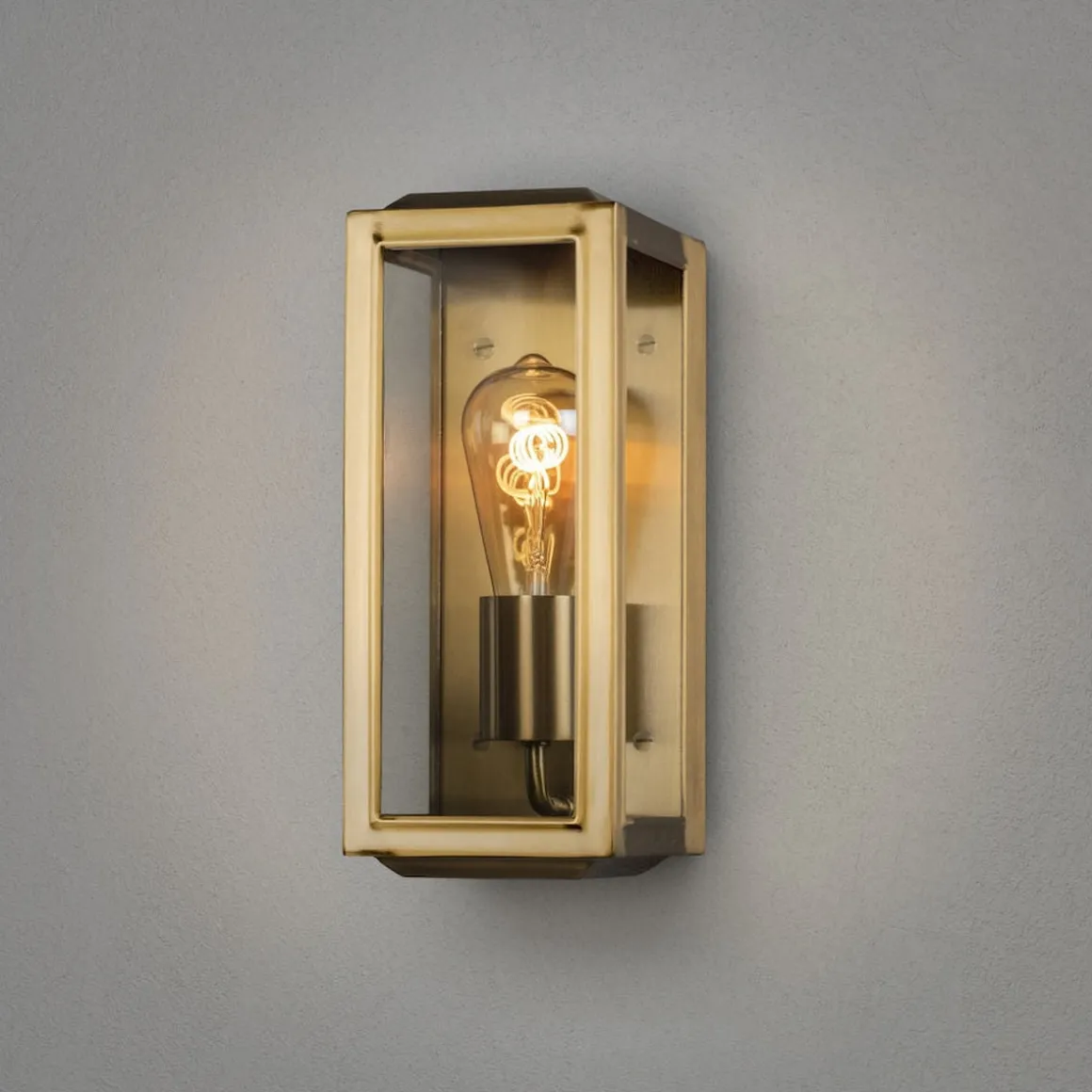 Carpi vegglampe utendørs H30 cm IP44 - Messing