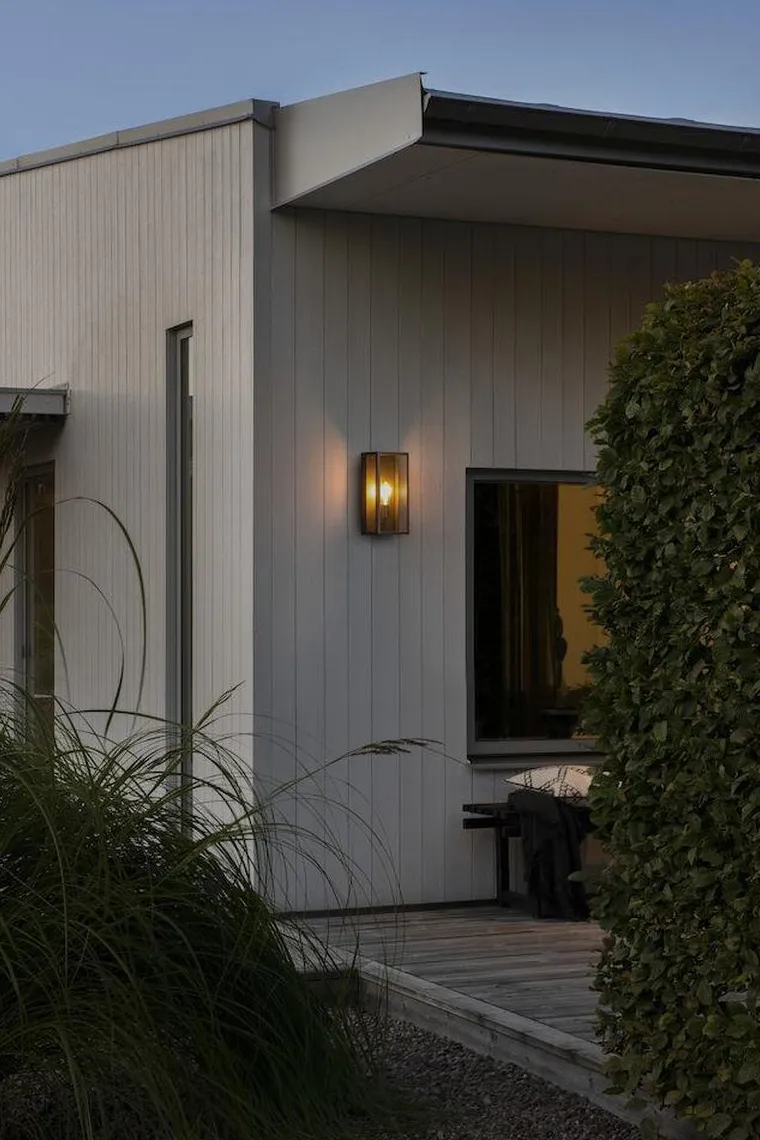 Carpi vegglampe utendørs IP44 - Svart/Klart glass
