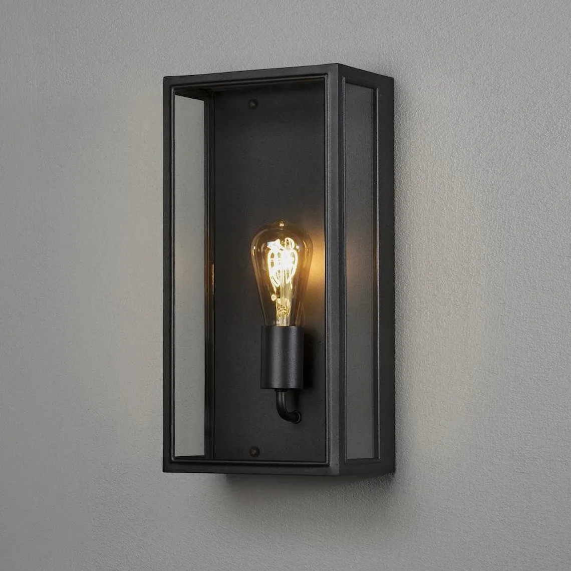 Carpi vegglampe utendørs IP44 - Svart/Klart glass