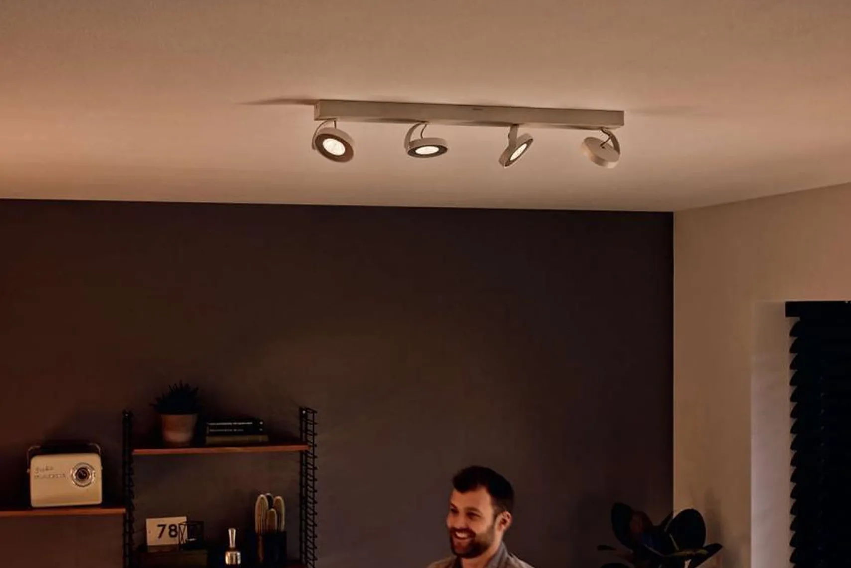 Clockwork myLiving spotskinne hvit warm glow