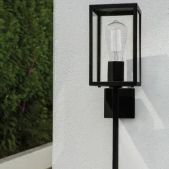 Coach 130 vegglampe utendørs IP44 E27 - Svart