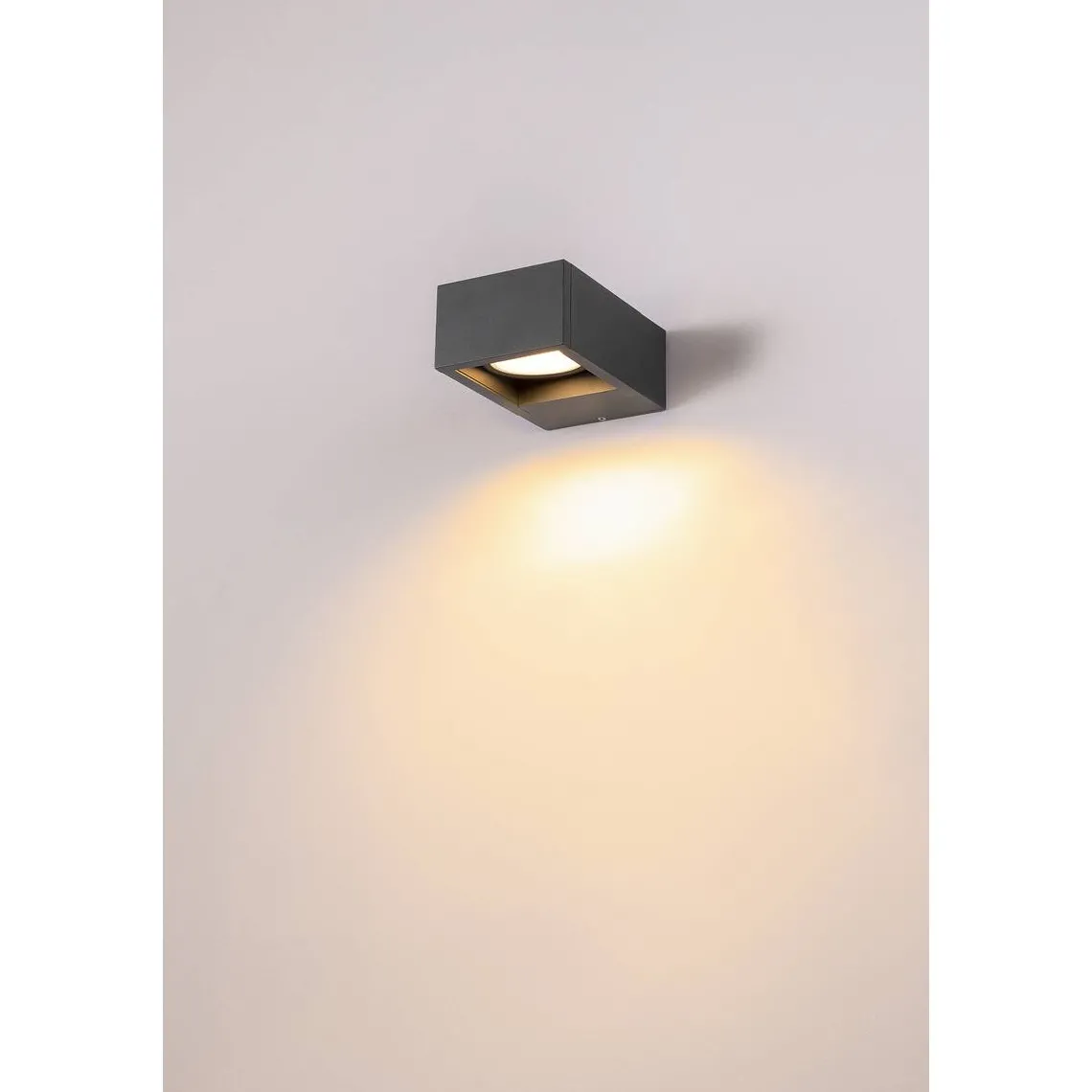 Eskina frame vegglampe utendørs 15W 3000/4000 Kelvin IP65 - dimbar