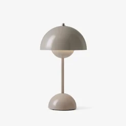 Flowerpot VP9 bærbar bordlampe