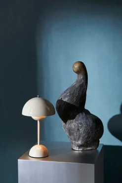 Flowerpot VP9 bærbar bordlampe