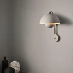 Flowerpot VP8 vegglampe