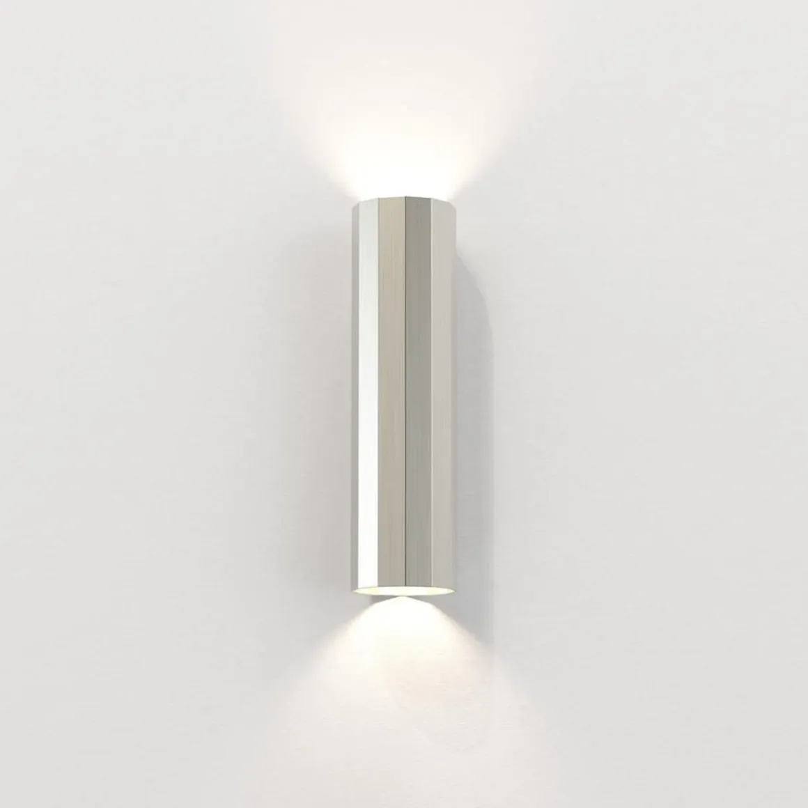 Hashira 300 vegglampe opp/ned