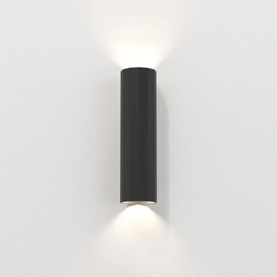 Hashira 300 vegglampe opp/ned