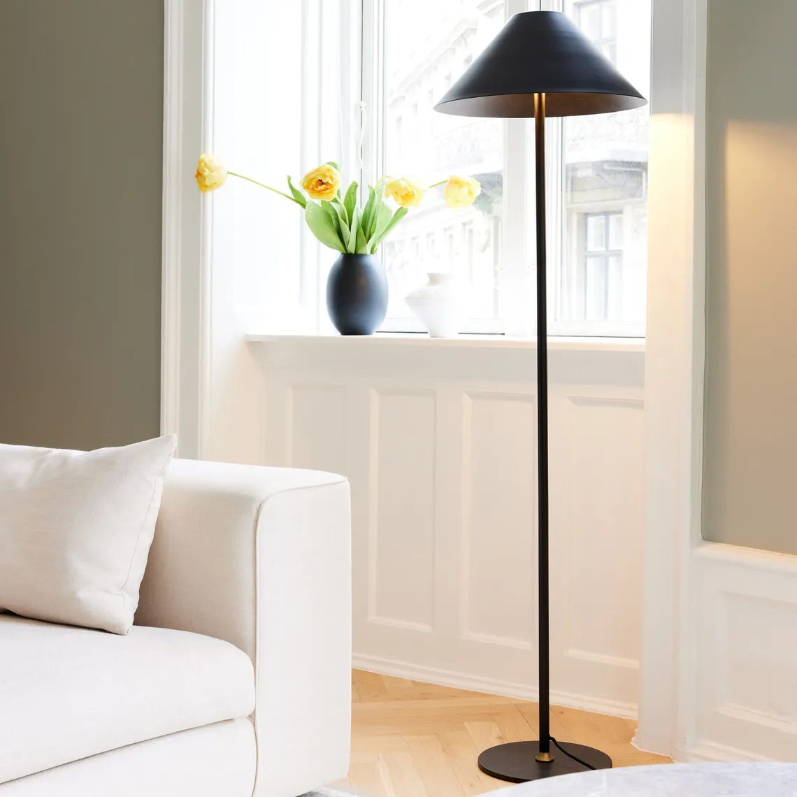 Hygge Gulvlampe - Grafitt Svart