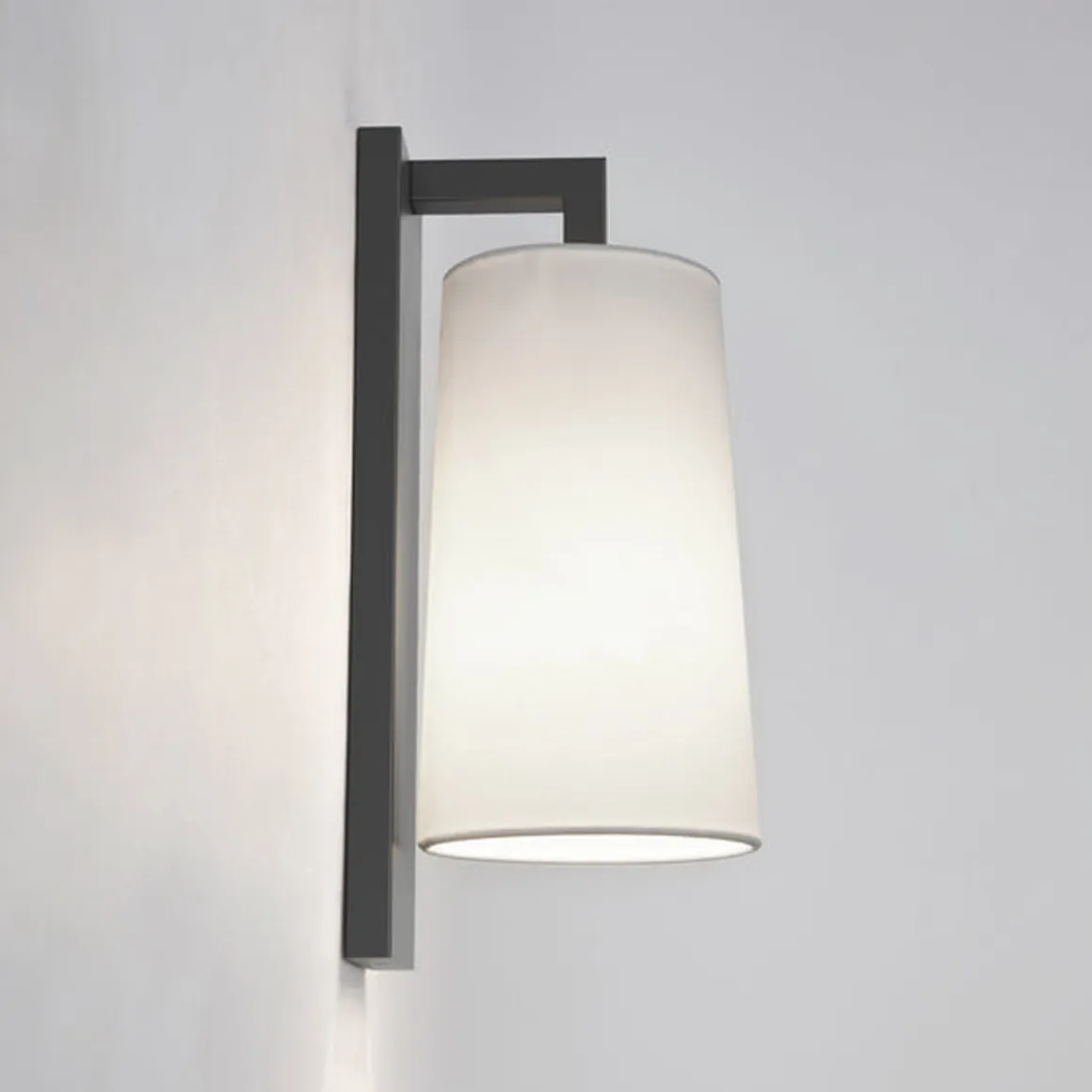 Lago 280 vegglampe IP44