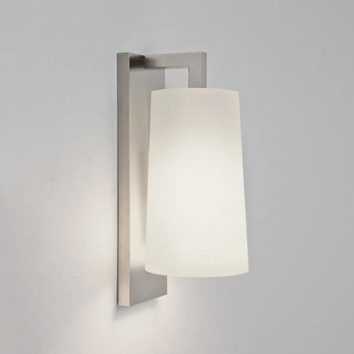 Lago 280 vegglampe IP44