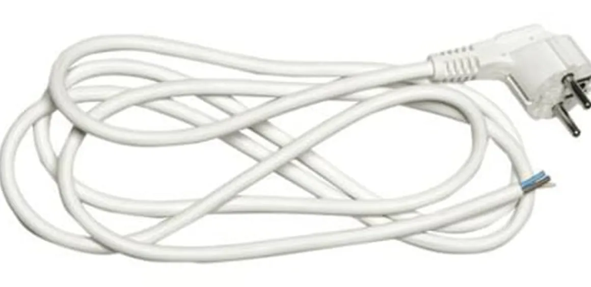 Ledning med vinklet plugg 2 meter 3x1,5 mm jordet - Hvit