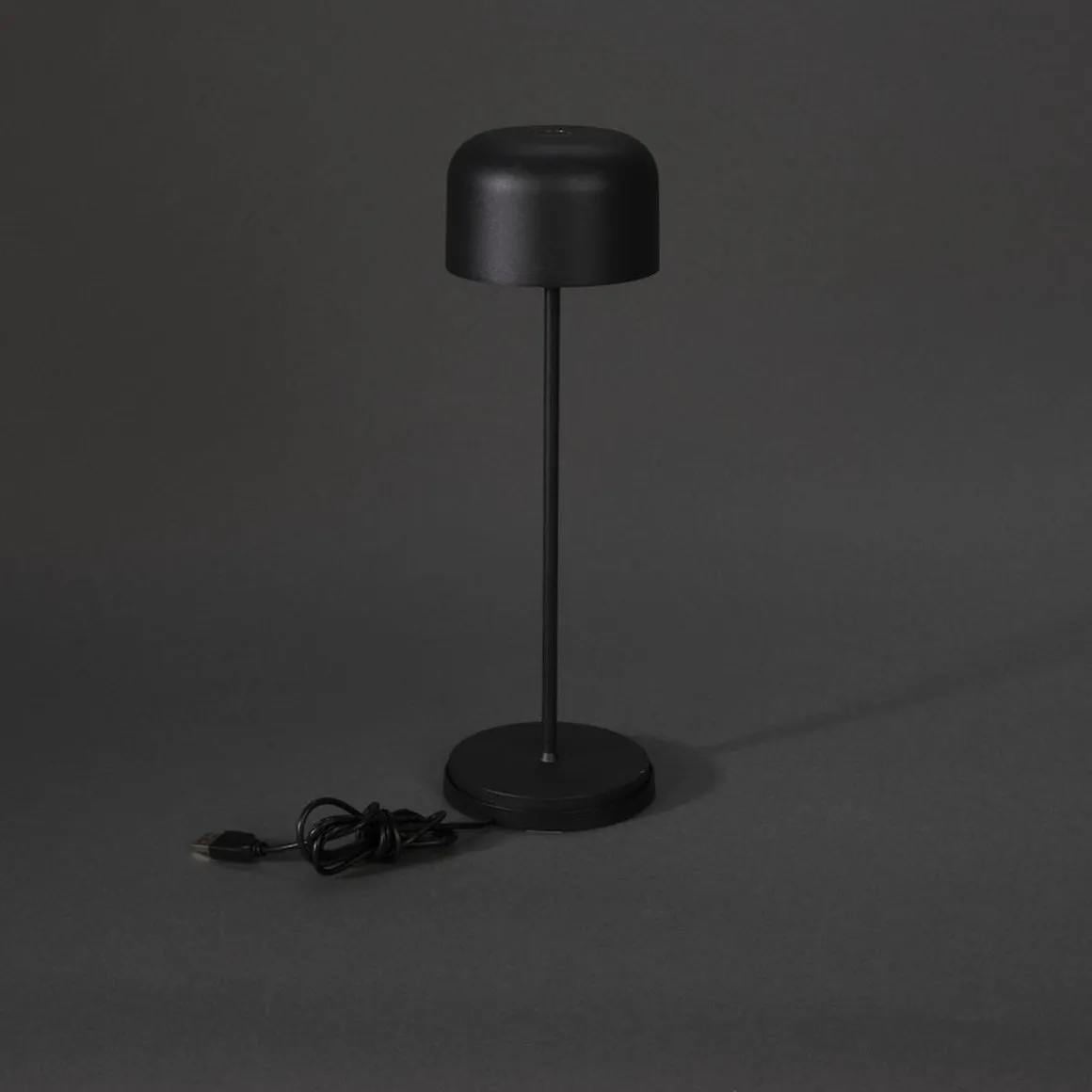 Lille bordlampe oppladbar utendørs IP54