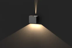 Lillesand vegglampe opp/ned utendørs justerbar lysvinkel IP65 10W 3000K - Svart
