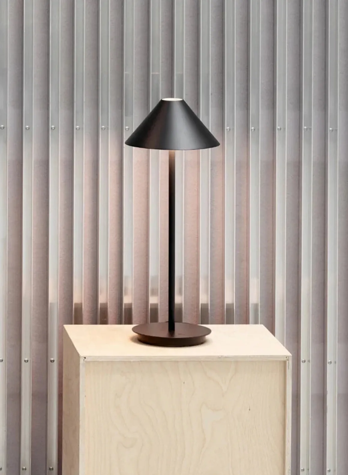 Louis Poulsen Keglen bordlampe