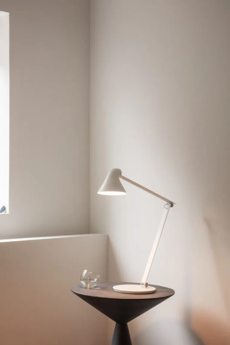 Louis Poulsen NJP bordlampe