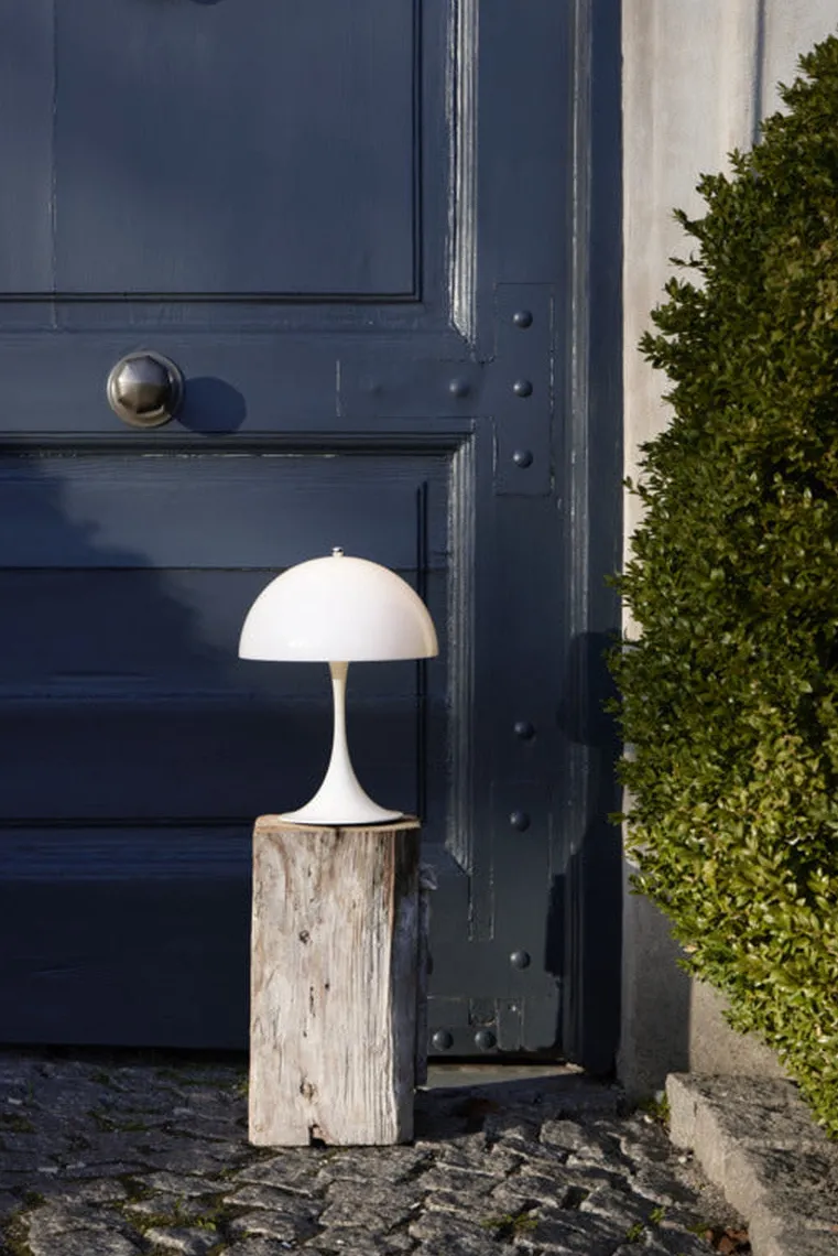 Louis Poulsen Panthella 250 Portable bordlampe