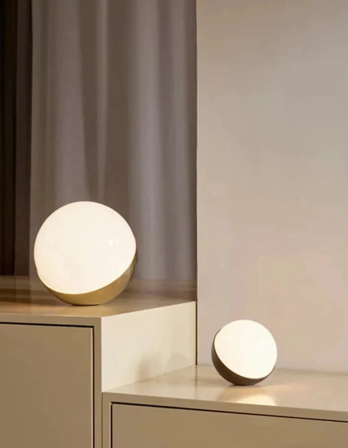 Louis Poulsen VL Studio 320 bord / gulv