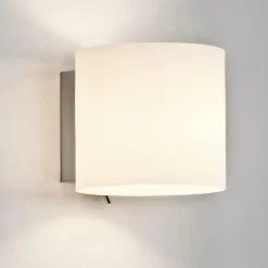 Luga vegglampe - Opal glass