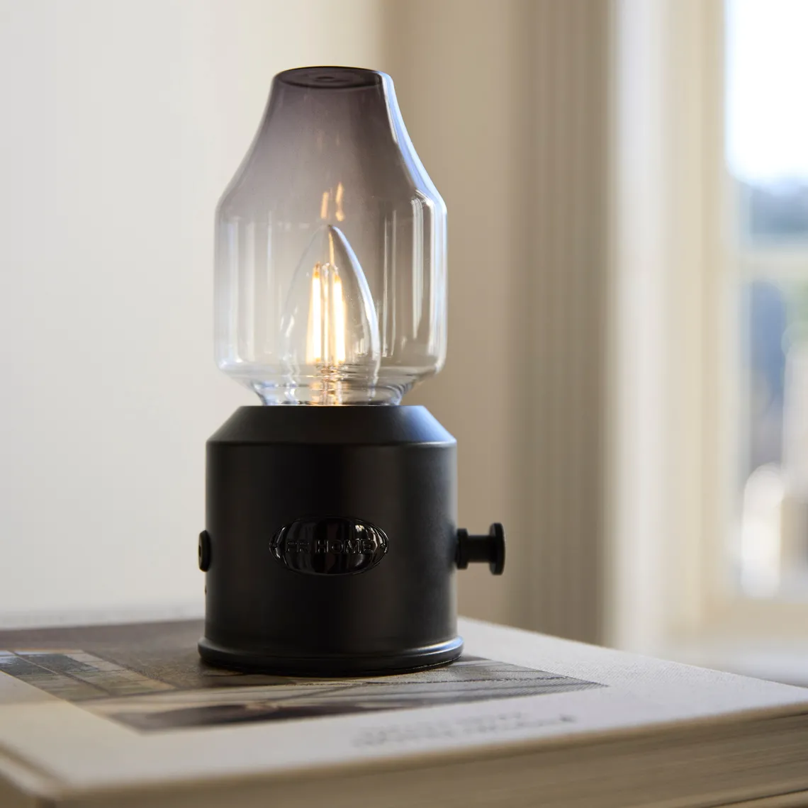 Lystra oppladbar bordlampe