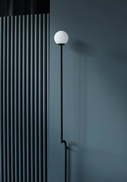 Mobil 150 vegglampe - svart