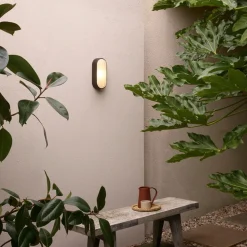 Montreal Oval vegglampe utendørs IP44 E27