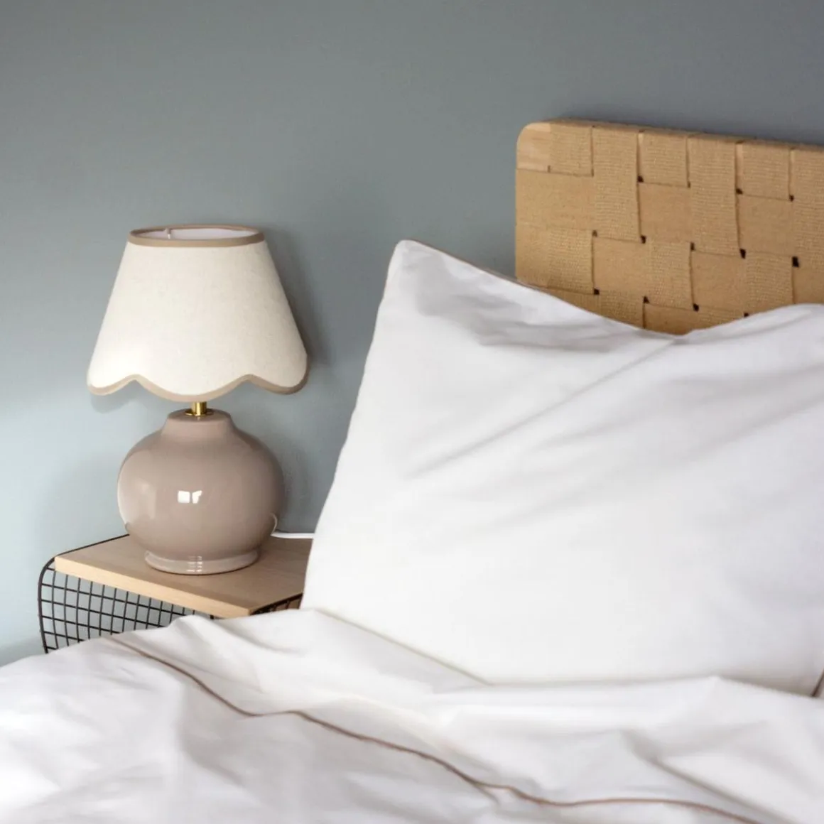 Nell bordlampe