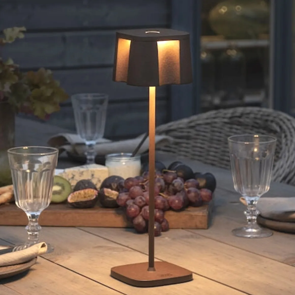 Nice bordlampe 36 cm IP54 oppladbar USB - Rustfarget