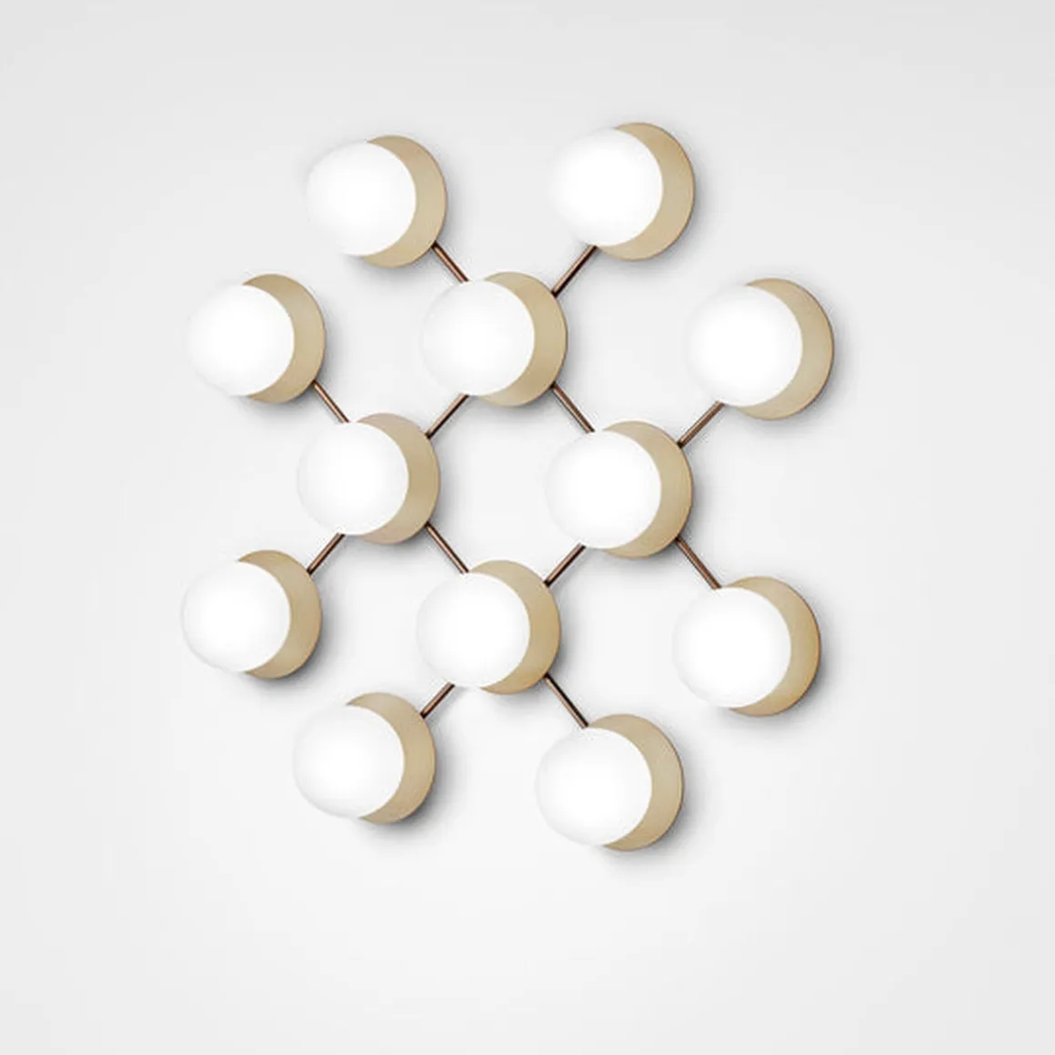 Nuura Liila 12 taklampe/vegglampe - opal