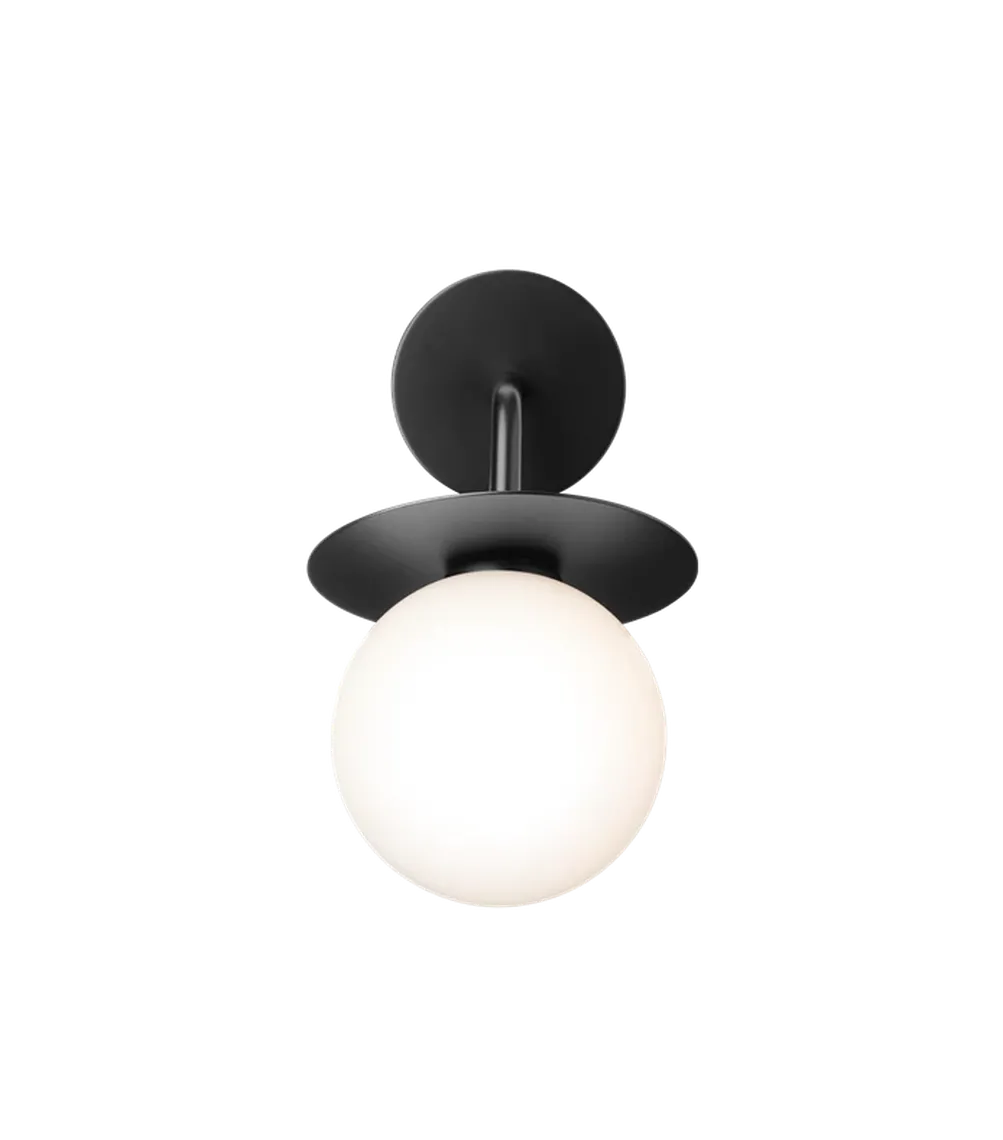 Nuura Liila utendørslampe - svart/opal