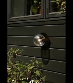 Nuura Liila 1 utendørslampe - svart/optic