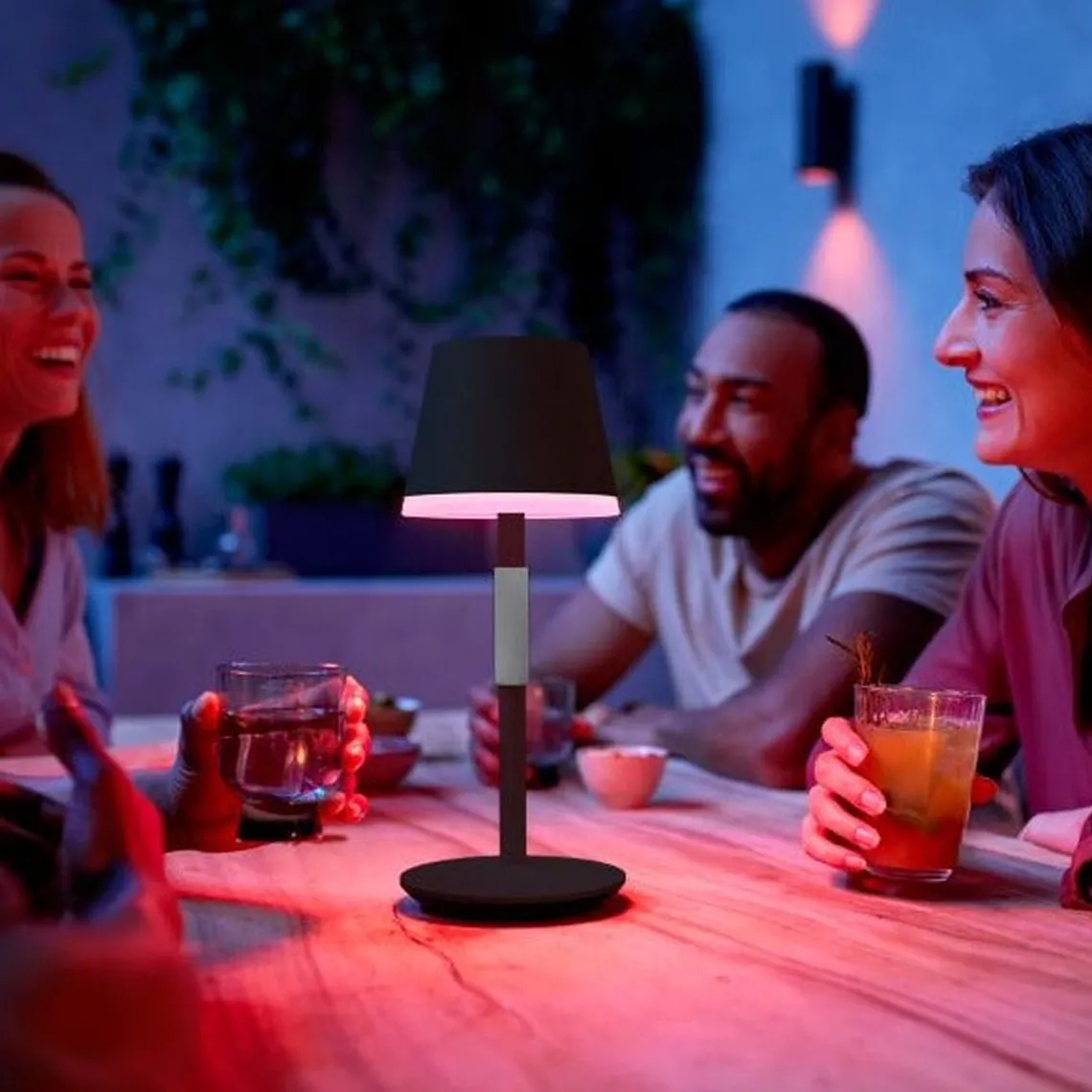 Philips Hue Go bærbar bordlampe oppladbar