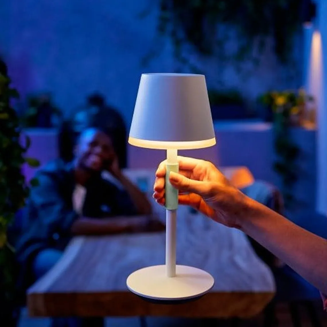Philips Hue Go bærbar bordlampe oppladbar