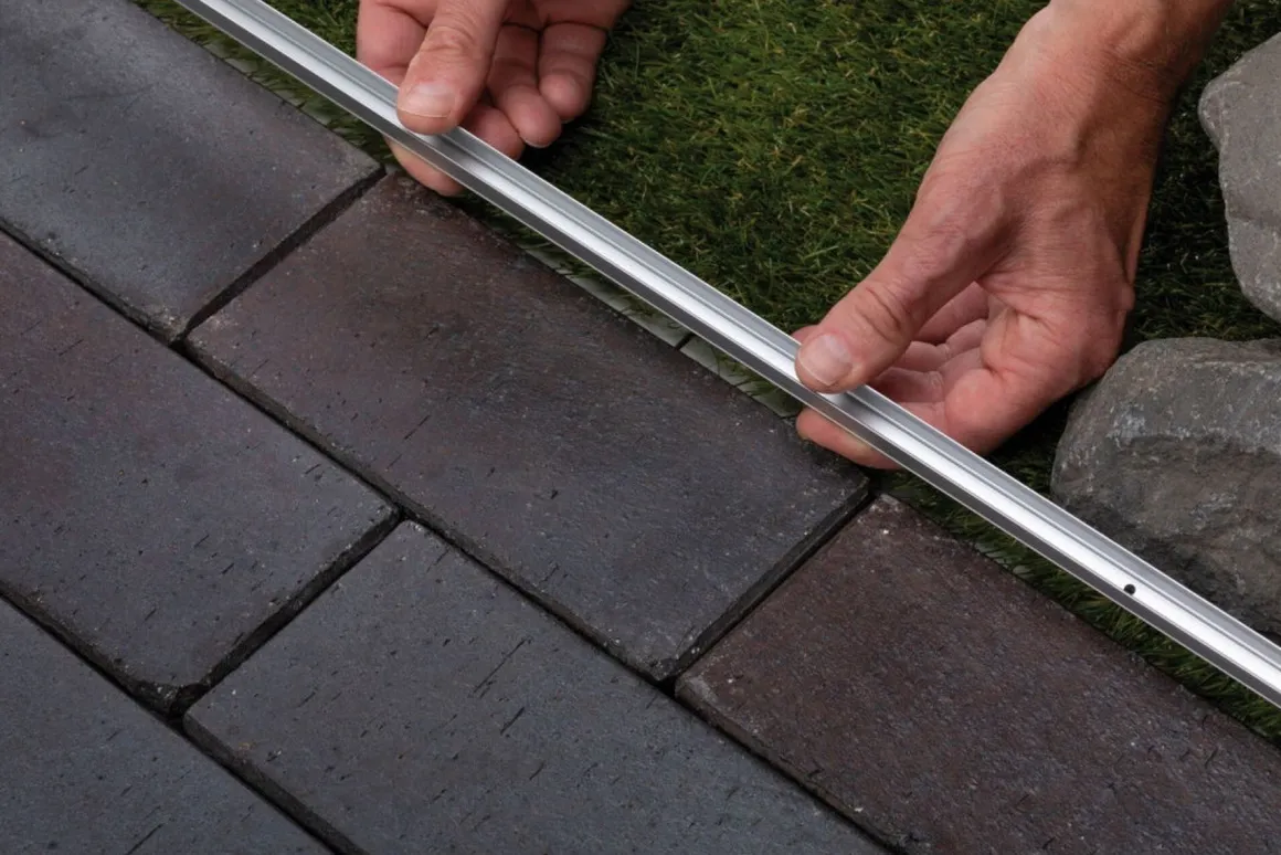 Plug & Shine LED Strips 10 meter 46W 3000 Kelvin IP68