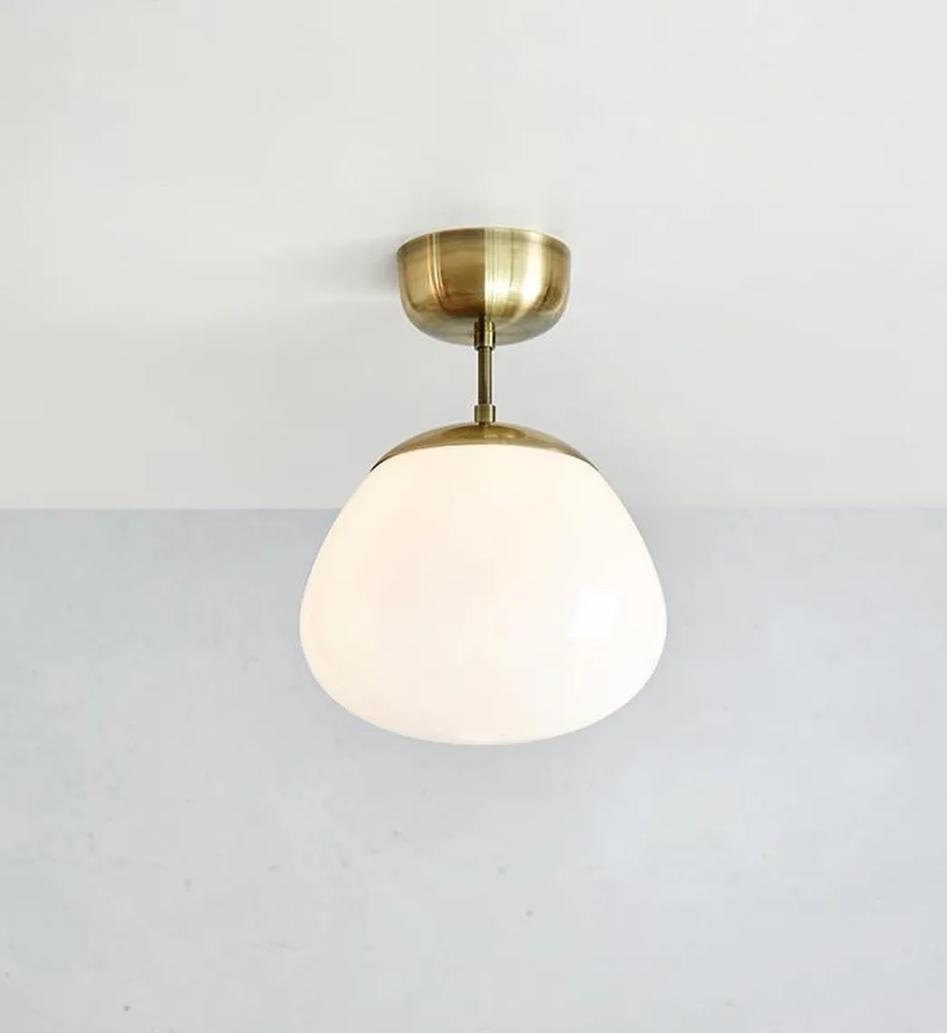 Rise taklampe - Antikk messing/Opal hvit - Messing / Opal