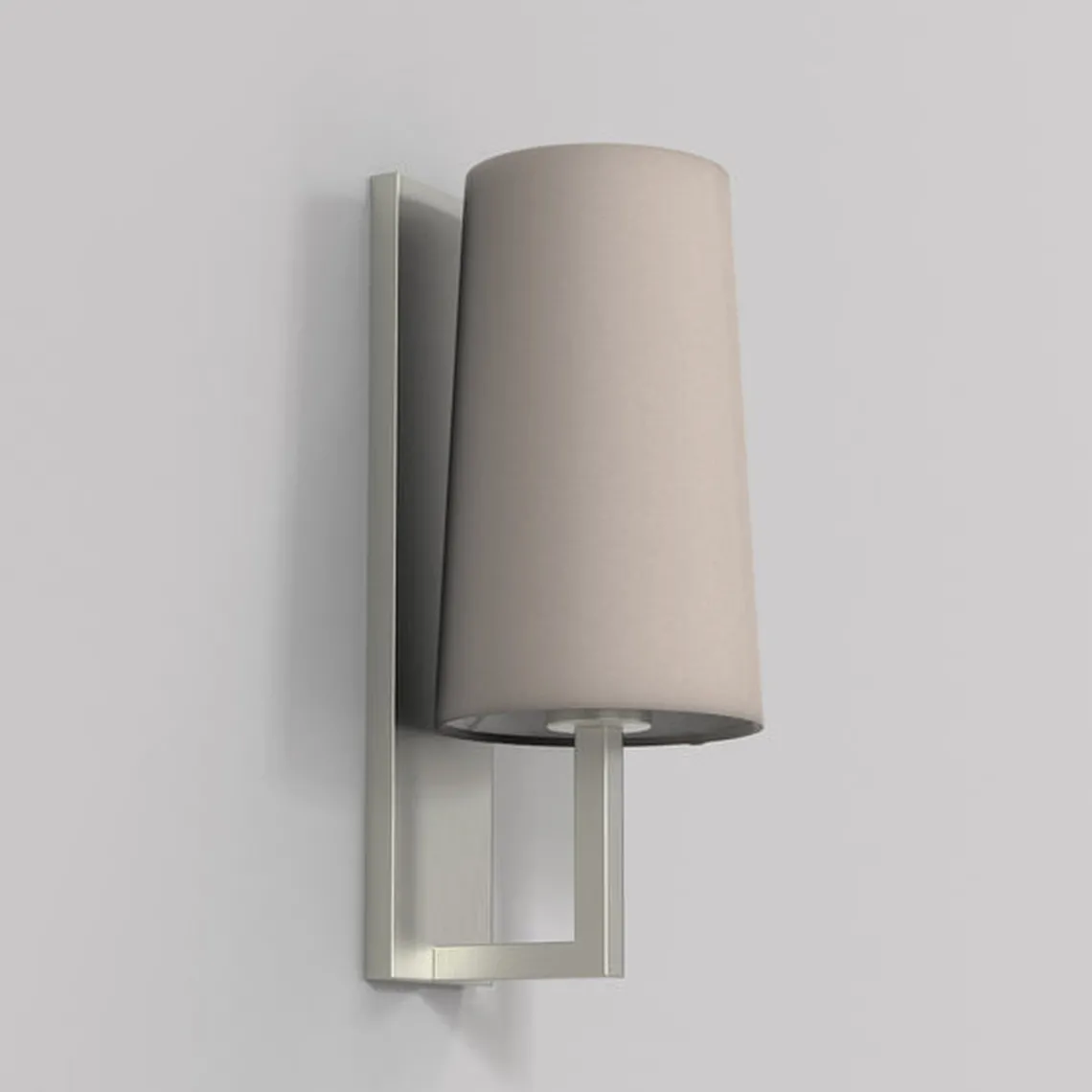Riva 350 vegglampe IP44 med skjerm