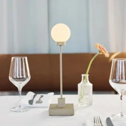Snowball portable bordlampe