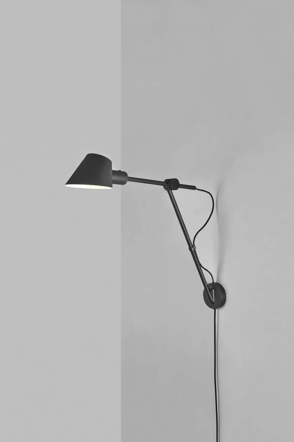 Stay Long vegglampe - Svart
