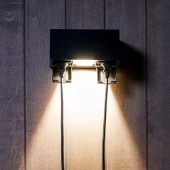 Talos vegglampe utendørs IP54 8W m/dobbel stikkontakt