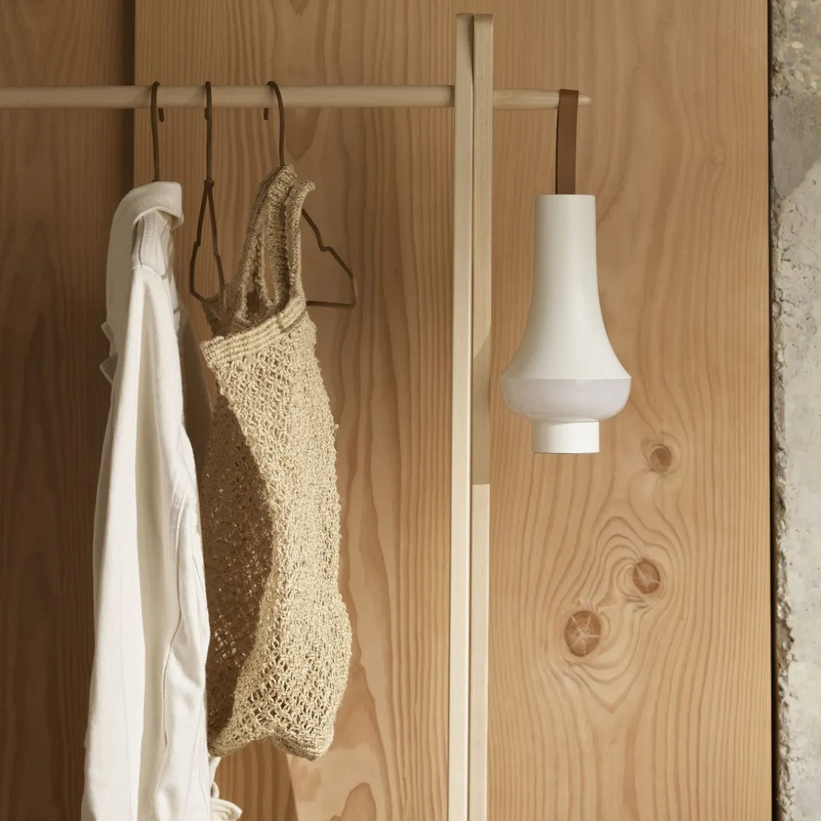 Tomoshi portable lampe