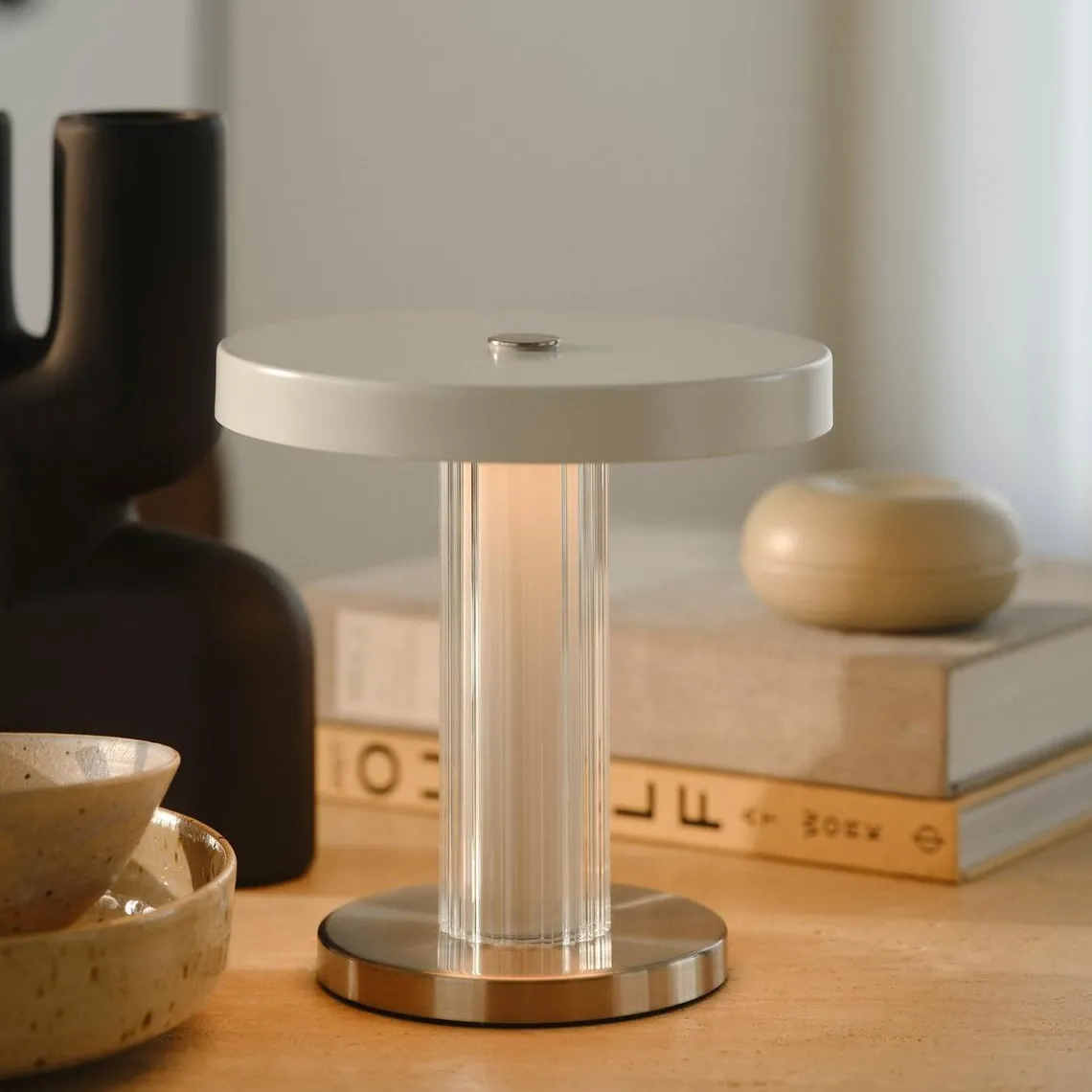 Trezzi portabel bordlampe - oppladbar