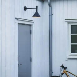 Tripp vegglampe utendørs IP44 - Grå