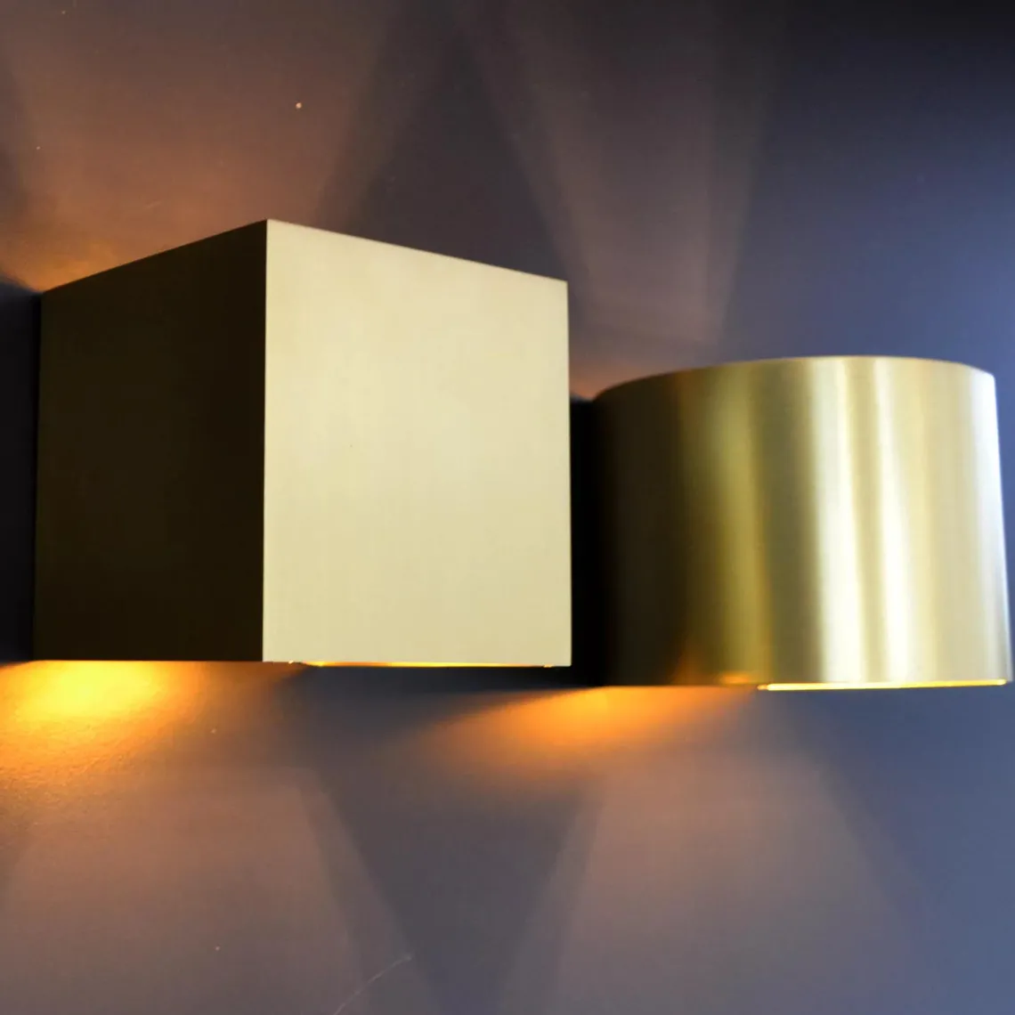 Xio round vegglampe opp/ned